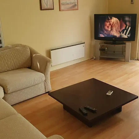 Alkotas * Balatonmáriafürdő